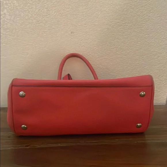 Coach REHAB Coral Handbag in need of love - Picture 10 of 16